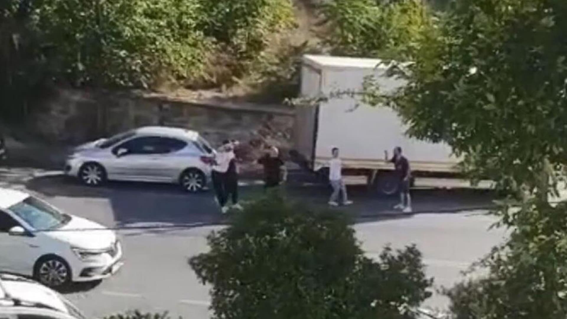 28-Year-old Man Allegedly Under the Influence of Drugs Attacked His Sister With a Soda Bottle in Istanbul's Kağıthane District After She