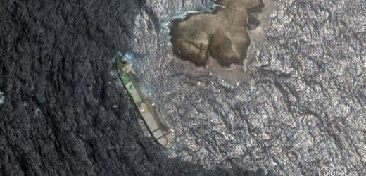 与俄罗斯影子船队有关的贝津吉号在生态敏感区形成约600平方公里浮油