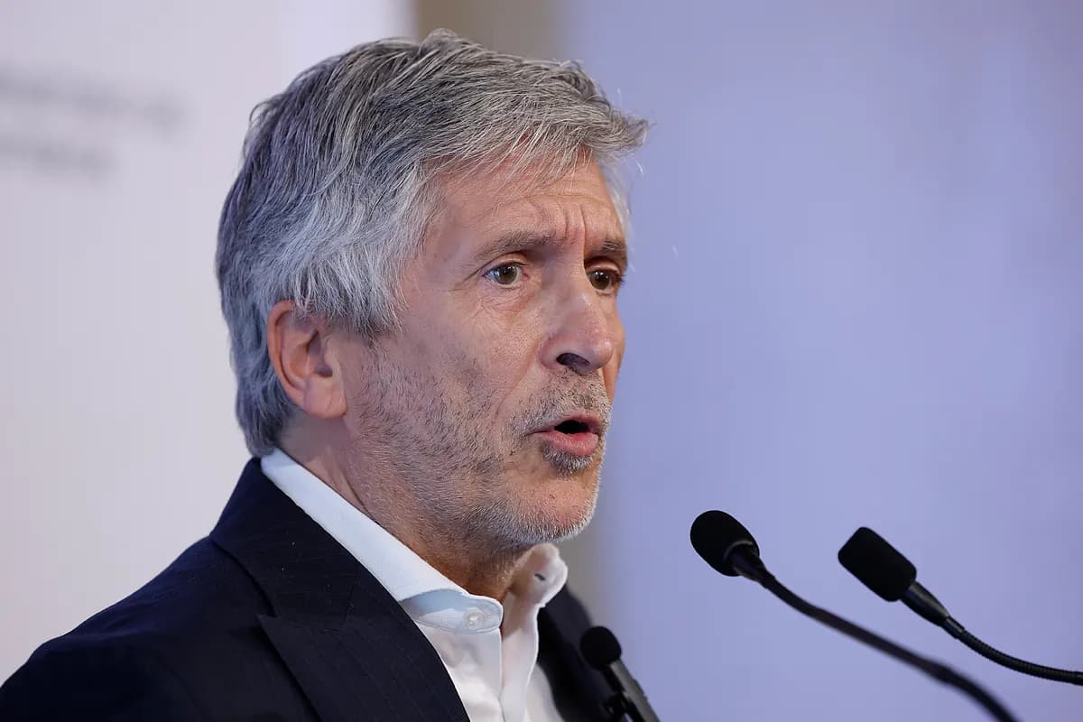 Brunner Señala a Traficantes y Desinformación, Evita Detallar El Papel de Marruecos