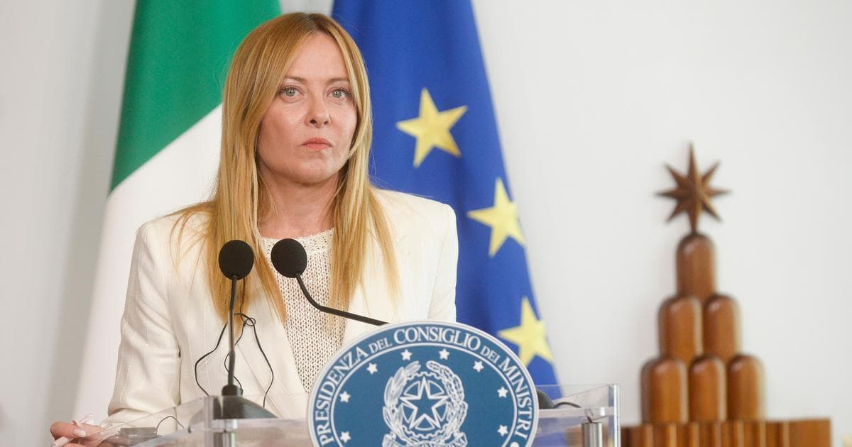 Giorgia Meloni, İspanya'nın Ceuta Kentine on Binlerce Düzensiz Göçmenin Gelmesinin Ardından Madrid ile Schengen Anlaşması'nı Askıya Aldı