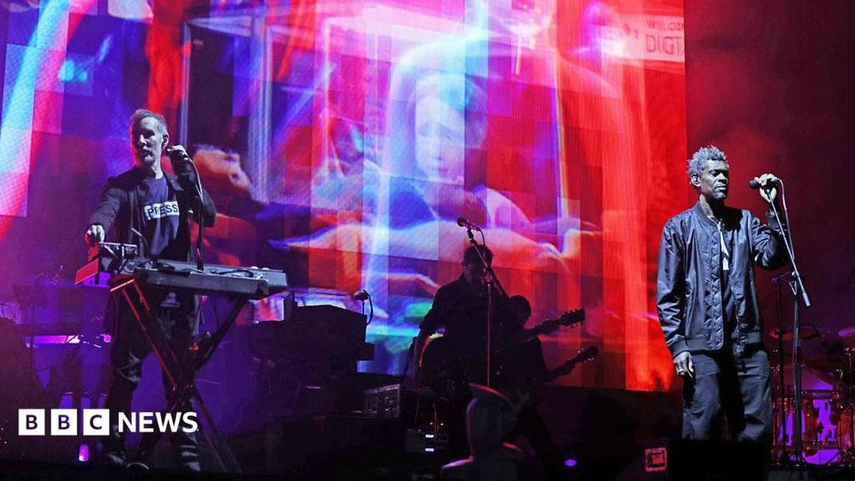 Grubun İki Üyesi, 29 Temmuz'daki Konserde Filistin Bayrağı Açmış ve Seyircilerle Birlikte 'Özgür Filistin' Sloganı Atmıştı