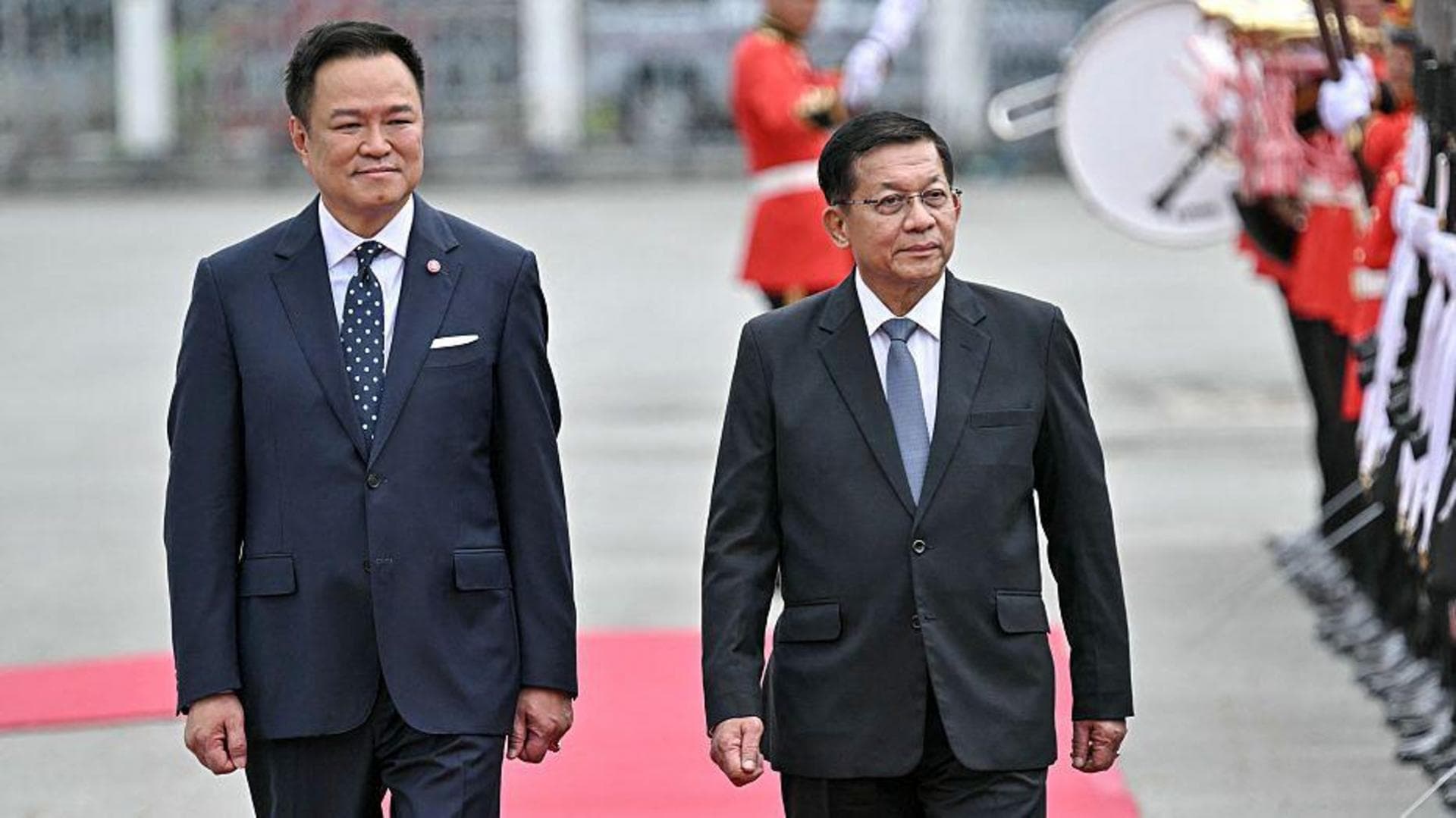 乍努拉库、官方晚宴、与两院议长会晤并主持泰缅商业论坛