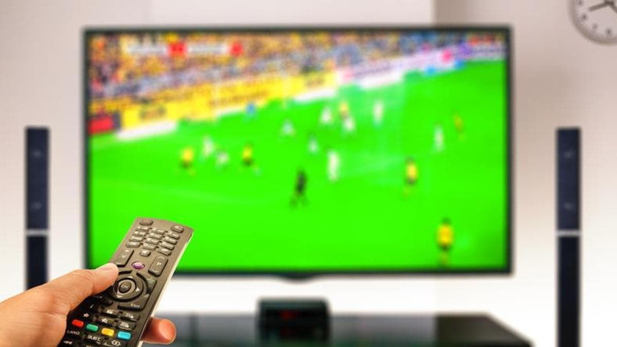 Two Matches Are Scheduled for 8 P.m. Local Time: Dynamo Kyiv Faces Qarabag on CBC Sport, While Hradec Kralove Takes on Besiktas on Tv100