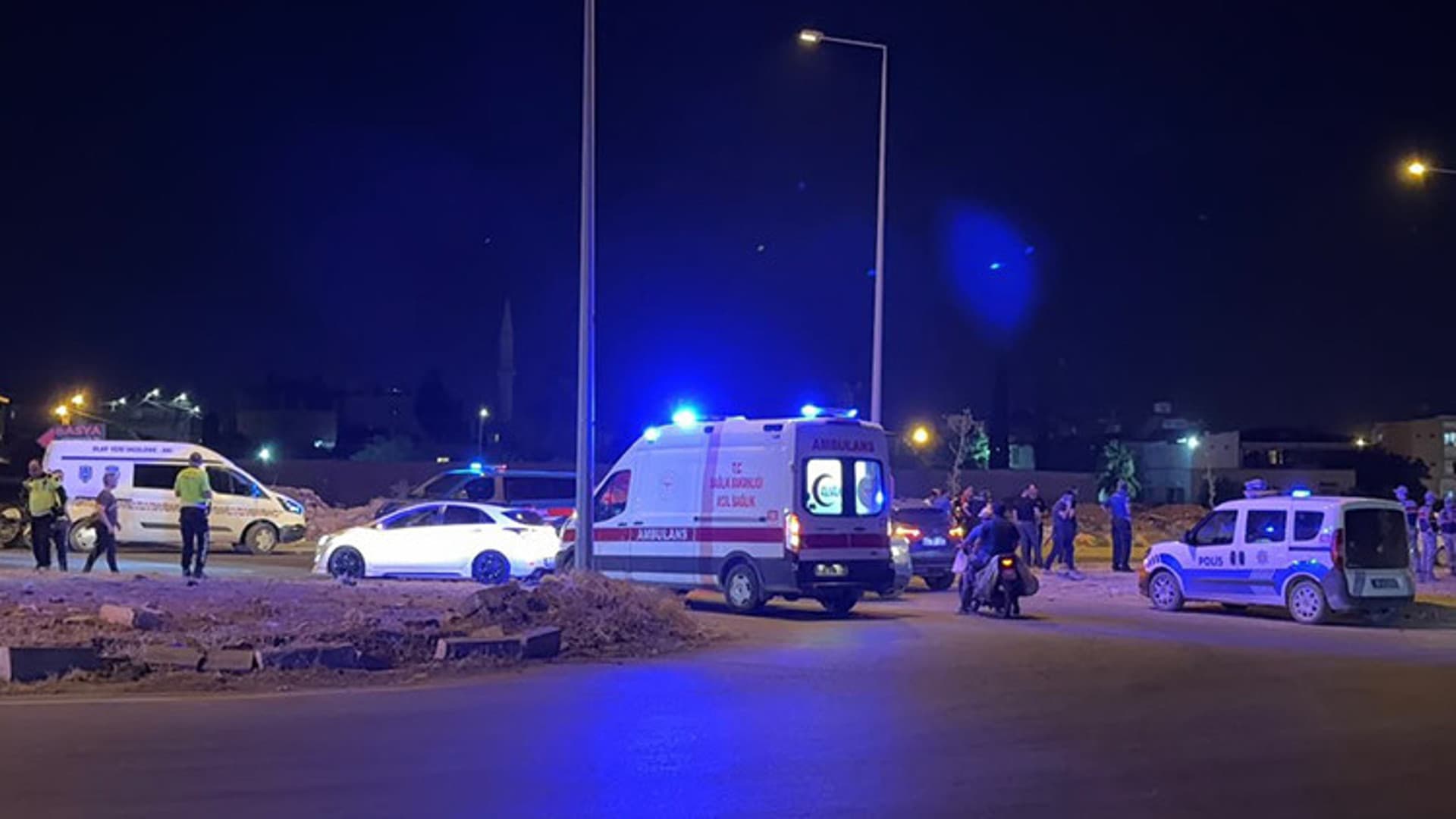 Hatay's Reyhanlı District Turned Violent on Friday Evening When Relatives of the Bride and Groom Clashed, Leaving Four People Injured