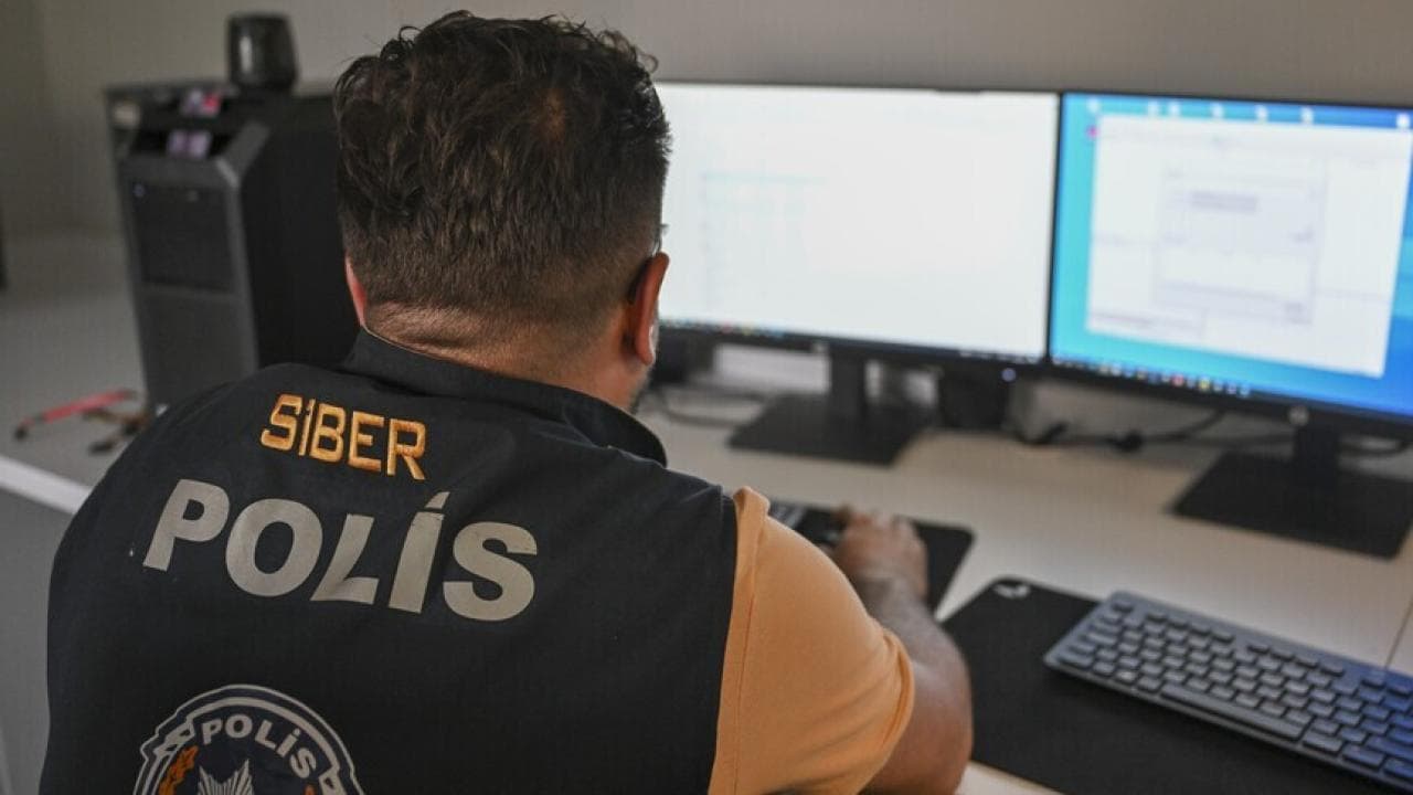 Siber Suçlara Yönelik Düzenlenen Operasyonlarda Gözaltına Alınan 185 Şüpheliden 93'ü Tutuklandı, 55'i Hakkında Adli Kontrol Kararı Verildi