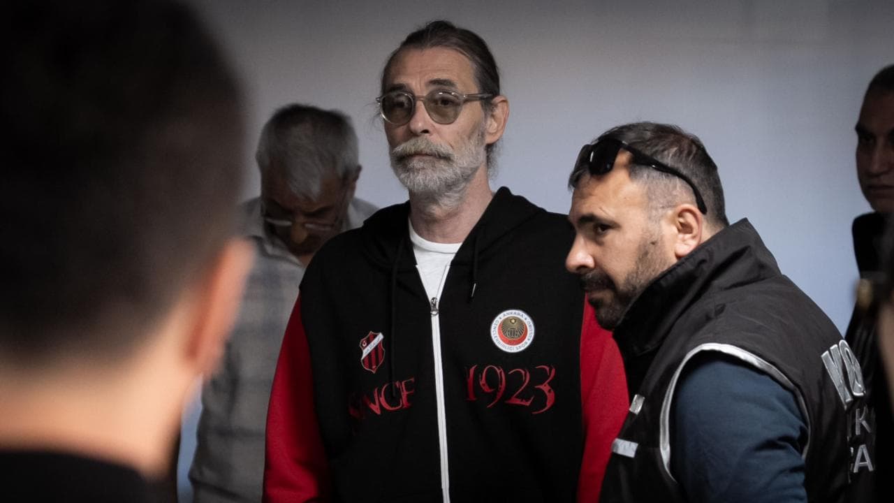 Belediye Başkanı Erdal Beşikçioğlu'nun da Bulunduğu 44 Şüpheli, Tutuklama Talebiyle Nöbetçi Sulh Ceza Hakimliğine Sevk Edildi