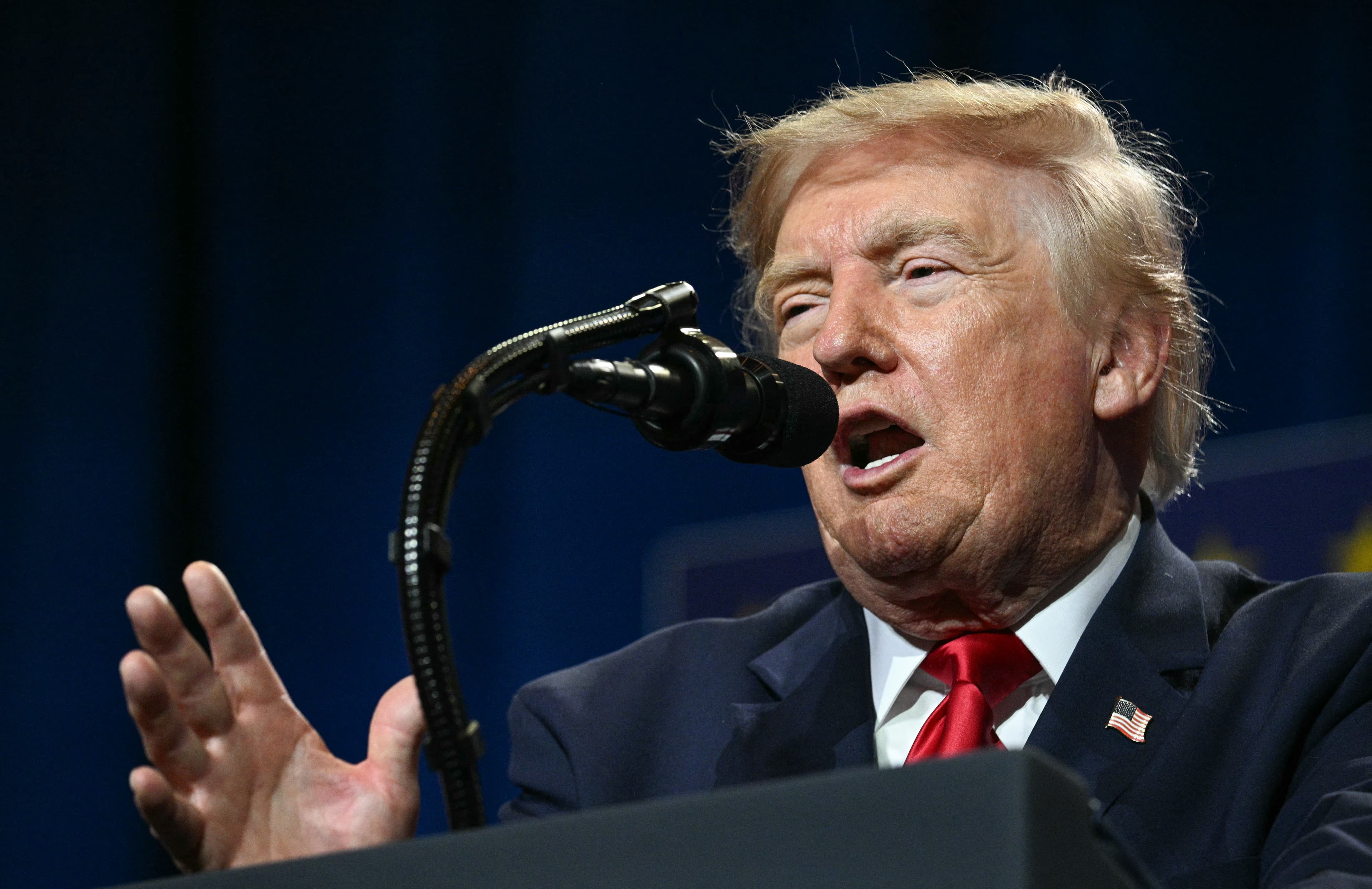 Trump, İran'la Süren Savaşta Mühimmat Stoklarının Tükendiği Haberlerinin Ardından Sızıntıları Avlayacağını Söyledi